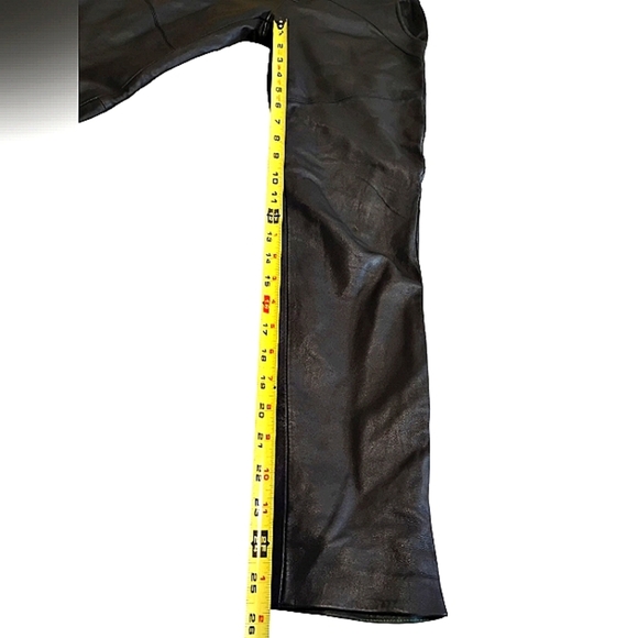 Wardrobe Staple | Woman's Fitted Leather Trouser - Picture 8 of 16